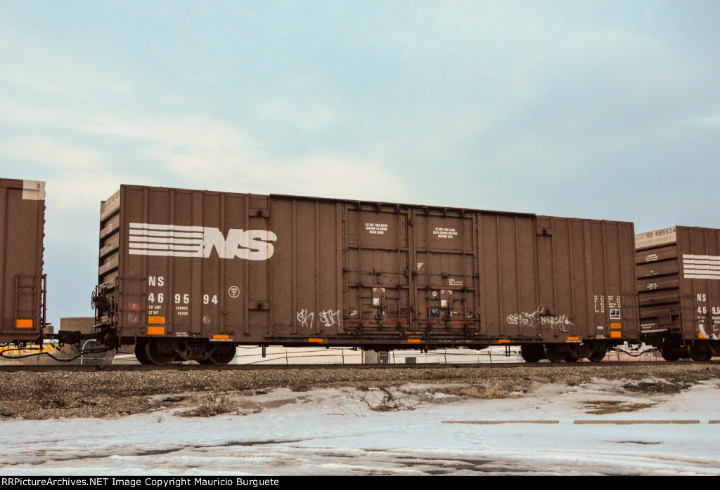 NS Box Car